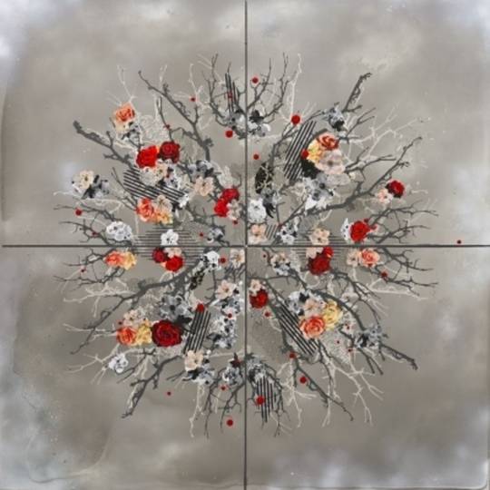 RED + BLACK FLOWER CLOCK