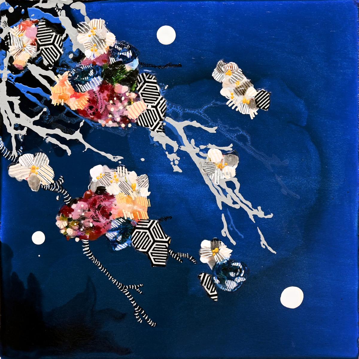 DARK BLUE FLORAL
